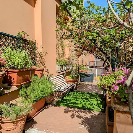 Appartamento Alma Vacation In The Centre, Big Terrace *